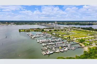 32 Harbour Isle Drive W #103, Fort Pierce, FL 34949 - Photo 21