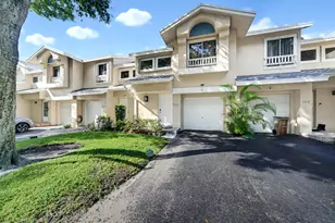 2276 Discovery Cir W, Deerfield Beach, FL 33442 - Photo 1