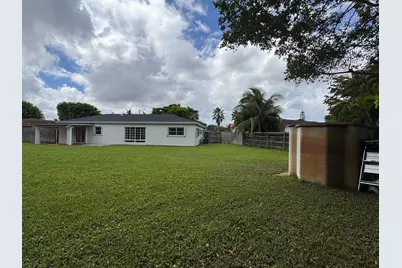 8306 NW 74th Terrace, Tamarac, FL 33321 - Photo 31