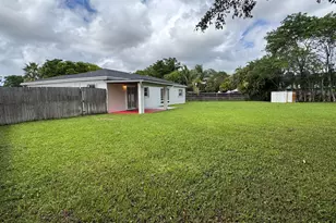 8306 NW 74th Terrace, Tamarac, FL 33321 - Photo 37
