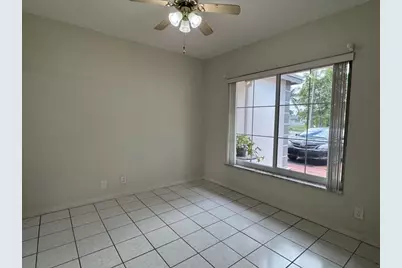 8306 NW 74th Terrace, Tamarac, FL 33321 - Photo 9