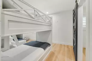 1091 Singer Dr, Singer Island, FL 33404 - Photo 27