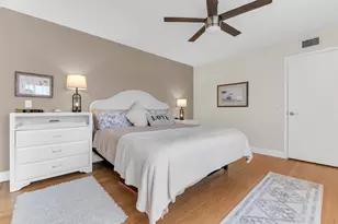 1928 Stratford Way, West Palm Beach, FL 33409 - Photo 5