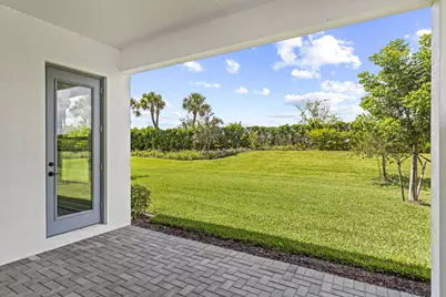 15860 Key Biscayne Lane, The Acreage, FL 33470 - Photo 31