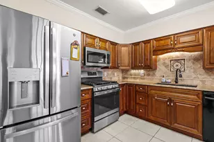 3324 Sunrise Blvd, Fort Pierce, FL 34982 - Photo 9
