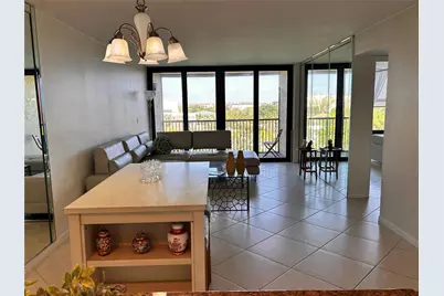 14 Royal Palm Way #605, Boca Raton, FL 33432 - Photo 9