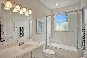 728 NE 7th Ave, Fort Lauderdale, FL 33304 - Photo 23