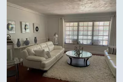 8670 NW 19th Street, Pembroke Pines, FL 33024 - Photo 5