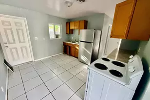1132 NW 5th Ct, Fort Lauderdale, FL 33311 - Photo 1