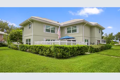 1918 Stratford Way #32B, West Palm Beach, FL 33409 - Photo 1
