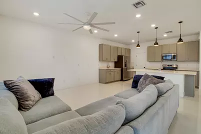 205 Preserve Trail S #602, Stuart, FL 34994 - Photo 9