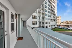 201 N Ocean Blvd, Pompano Beach, FL 33062 - Photo 27