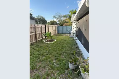 6800 Simms Street, Hollywood, FL 33024 - Photo 21