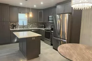 7542 Courtyard Run E, Boca Raton, FL 33433 - Photo 3