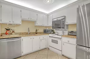 3589 S Ocean Blvd, South Palm Beach, FL 33480 - Photo 19