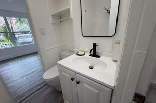 844 NE 17th Way, Fort Lauderdale, FL 33304 - Photo 9