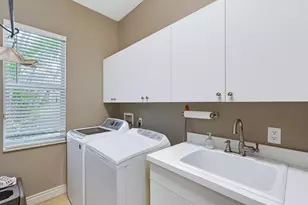 106 Pembroke Dr, Palm Beach Gardens, FL 33418 - Photo 27