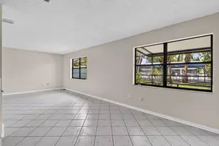 72 Conaskonk Cir, Royal Palm Beach, FL 33411 - Photo 27