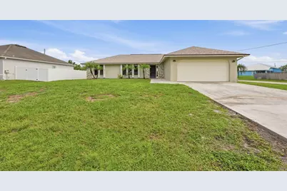 682 SW Jacoby Avenue, Port Saint Lucie, FL 34953 - Photo 1