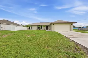 682 SW Jacoby Ave, Port Saint Lucie, FL 34953 - Photo 1