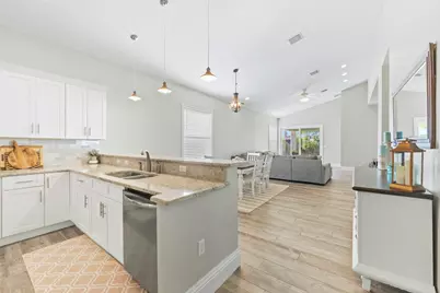 962 SW 27th Street, Palm City, FL 34990 - Photo 5