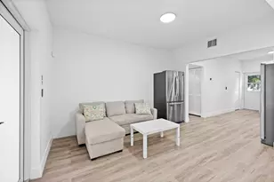 28 NE 165th St, Miami, FL 33162 - Photo 23