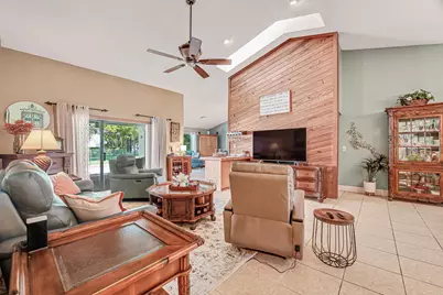 102 Sevilla Avenue, Royal Palm Beach, FL 33411 - Photo 13