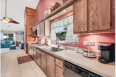 102 Sevilla Avenue, Royal Palm Beach, FL 33411 - Photo 27