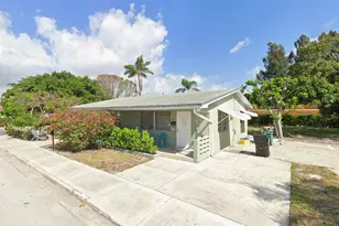 918 11th Ave N, Lake Worth, FL 33460 - Photo 1