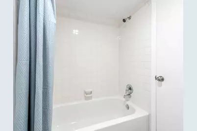 124 Lake Arbor Drive, Palm Springs, FL 33461 - Photo 23