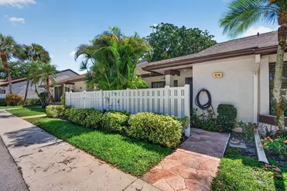 3210 Carambola Circle S #S, Coconut Creek, FL 33066 - Photo 5