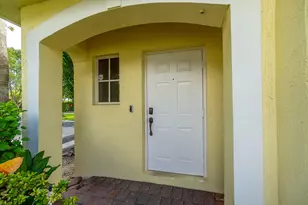 1035 Imperial Lake Rd, West Palm Beach, FL 33413 - Photo 3