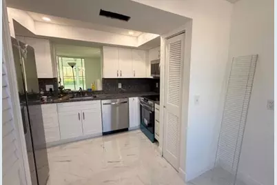 9 Willowbrook Lane #102, Delray Beach, FL 33446 - Photo 3