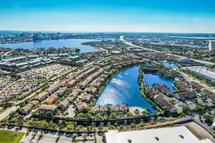 880 Millbrae Ct, West Palm Beach, FL 33401 - Photo 3
