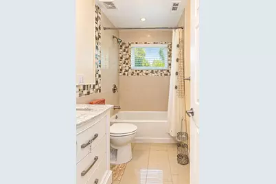 639 Madeline Court, West Palm Beach, FL 33413 - Photo 23