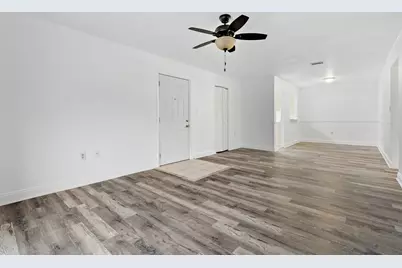 12658 Kenwood Lane #D, Fort Myers, FL 33907 - Photo 5