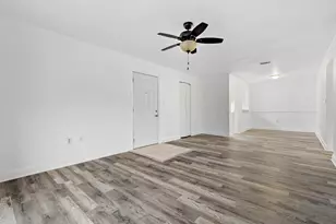 12658 Kenwood Ln, Fort Myers, FL 33907 - Photo 5