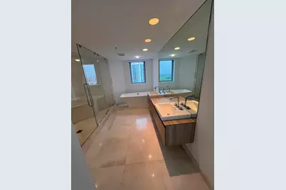 17111 Biscayne Boulevard #1903, North Miami Beach, FL 33160 - Photo 13