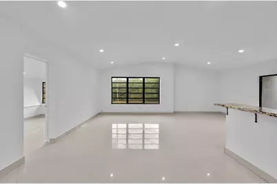 17551 NE 5th Avenue, North Miami Beach, FL 33162 - Photo 9