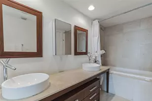 475 Brickell Ave, Miami, FL 33131 - Photo 15