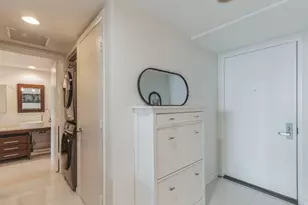 475 Brickell Ave, Miami, FL 33131 - Photo 21