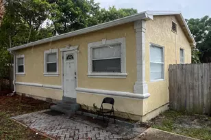 815 Briggs St, West Palm Beach, FL 33405 - Photo 1
