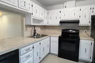 630 Marlboro Oval, Lake Worth, FL 33467 - Photo 3