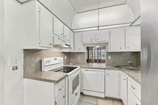 6350 NW 62nd St, Tamarac, FL 33319 - Photo 11