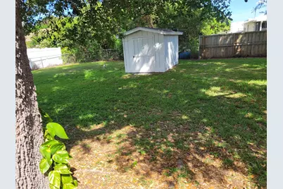 2911 SW Lucerne Street, Port Saint Lucie, FL 34953 - Photo 7