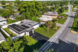 6408 Brookwood Blvd, Tamarac, FL 33321 - Photo 9