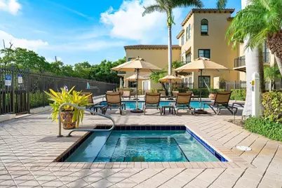 910 Via Villagio, Hypoluxo, FL 33462 - Photo 13