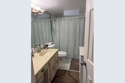 107 Royal Park Drive #2E, Oakland Park, FL 33309 - Photo 11