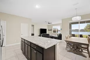 7730 NW Gladwell Ln, Port Saint Lucie, FL 34987 - Photo 13