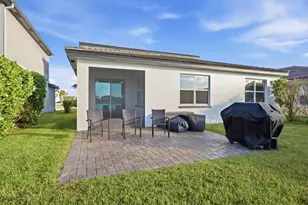 7730 NW Gladwell Ln, Port Saint Lucie, FL 34987 - Photo 11